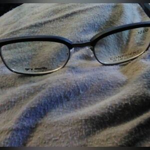 Confident blue light glasses